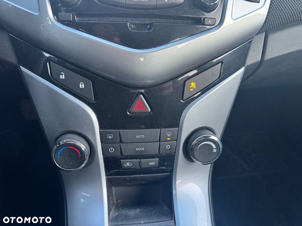 Chevrolet Cruze 1.7 D LT+ Premium - 12