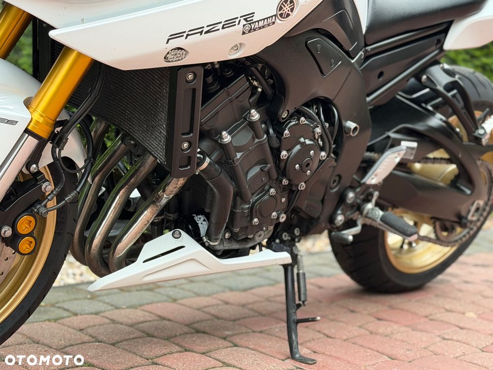 Yamaha FZ8 - 17