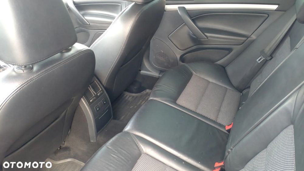 Skoda Octavia 2.0 TDI Ambiente DSG - 4