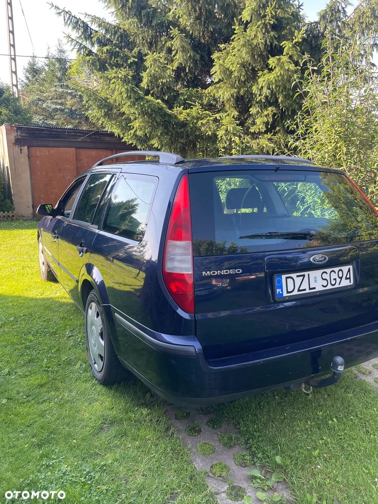 Ford Mondeo 1.8 Trend - 4