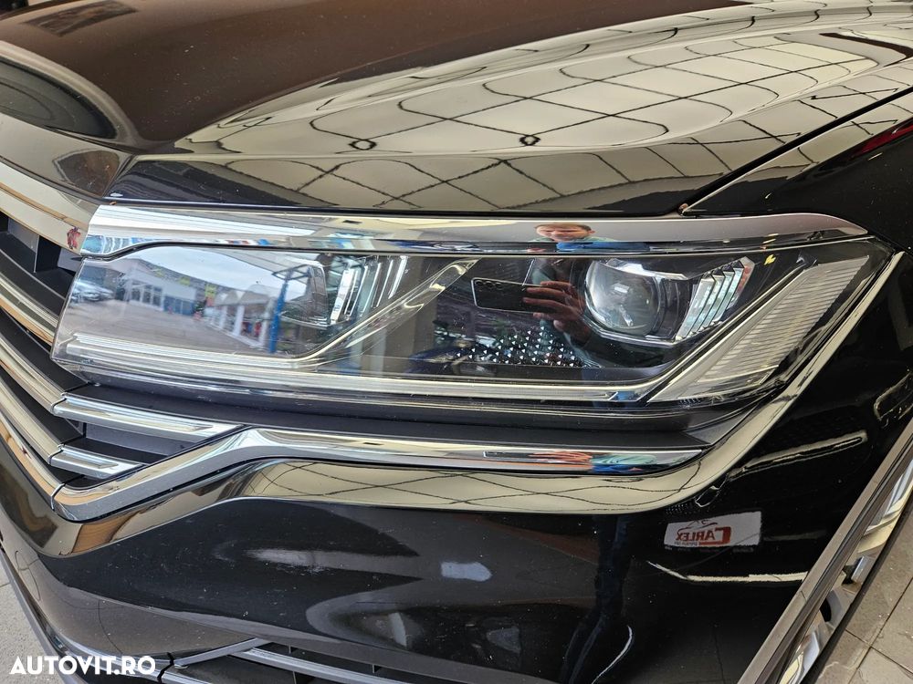 Volkswagen Touareg - 28