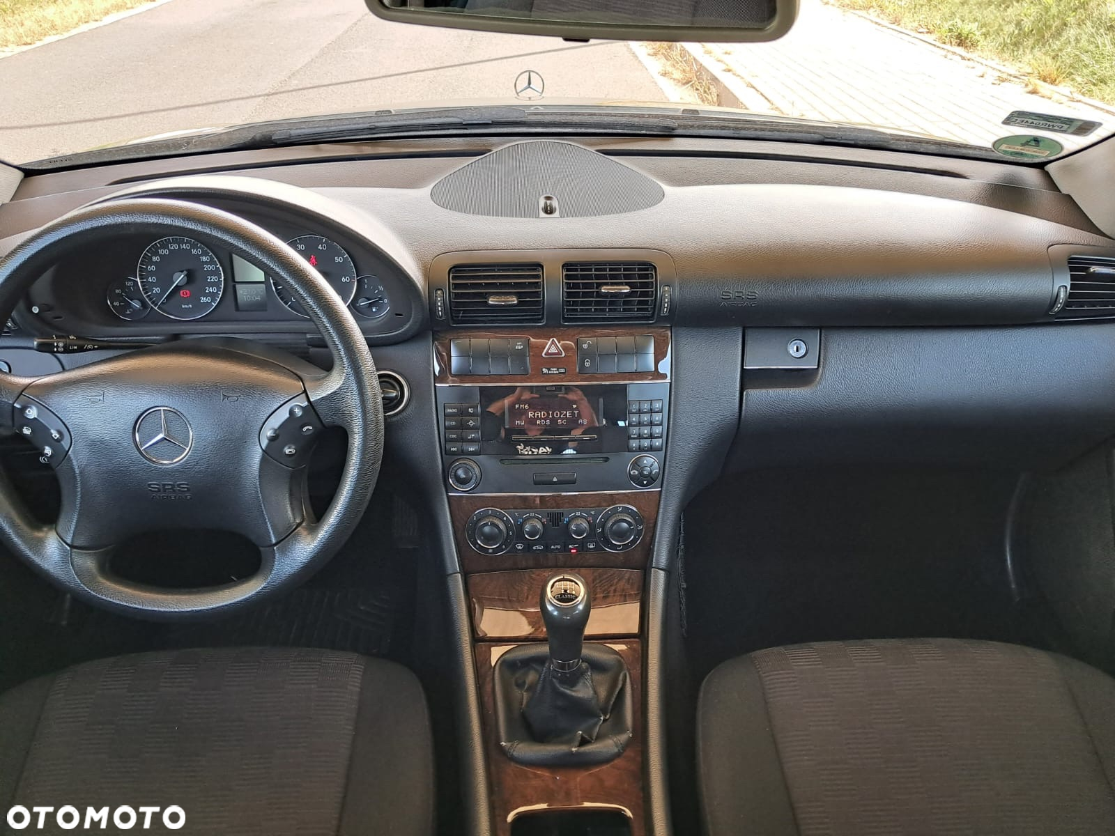 Mercedes-Benz Klasa C 180 T Kompressor Classic - 21
