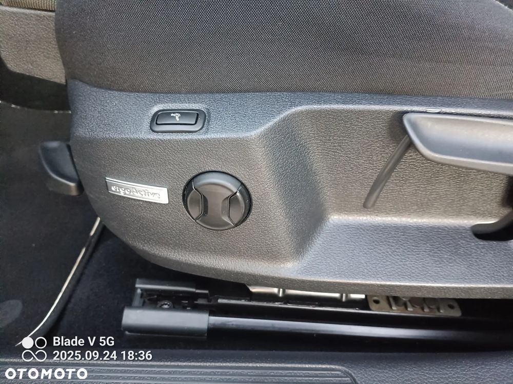 Volkswagen Golf 1.5 TSI BMT Evo Highline DSG - 19