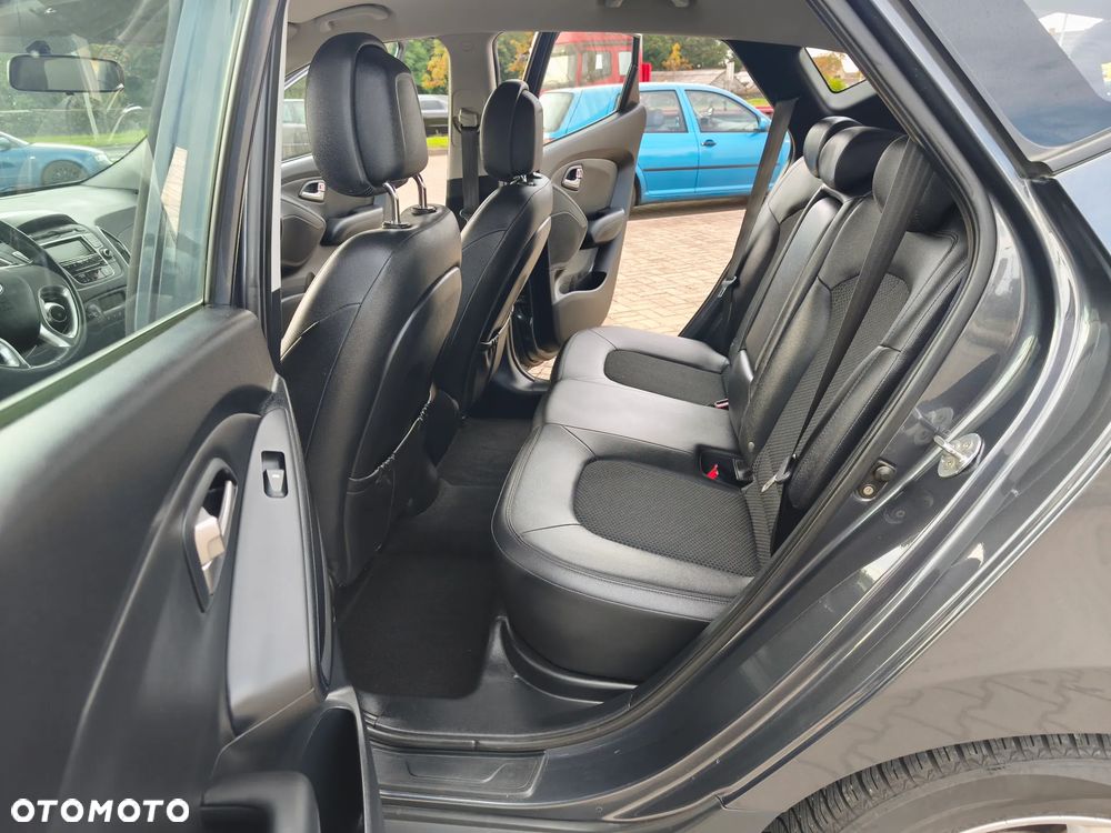 Hyundai ix35 1.7 CRDi Comfort 2WD - 23
