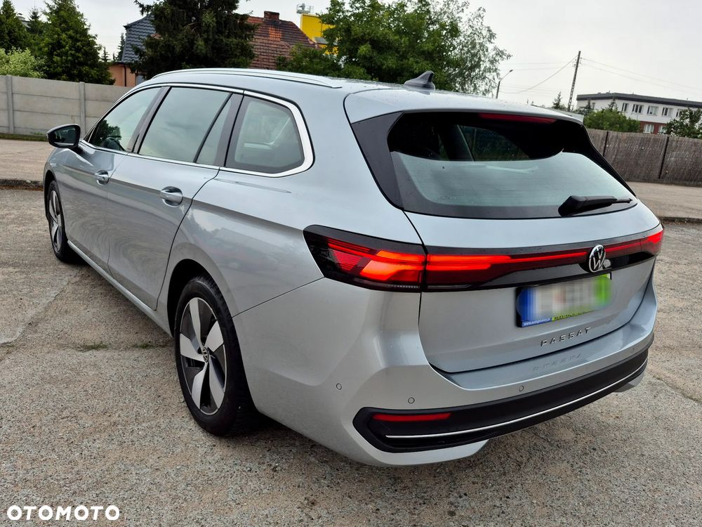 Volkswagen Passat 2.0 TDI SCR DSG Business - 35