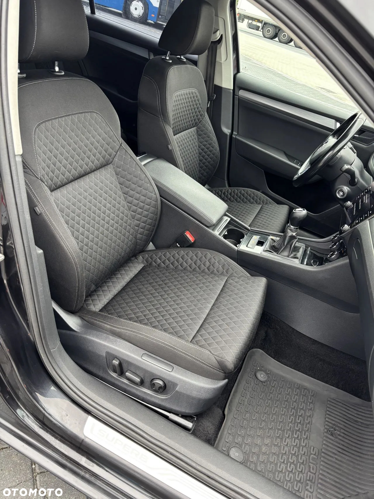 Skoda Superb 2.0 TDI Style - 15