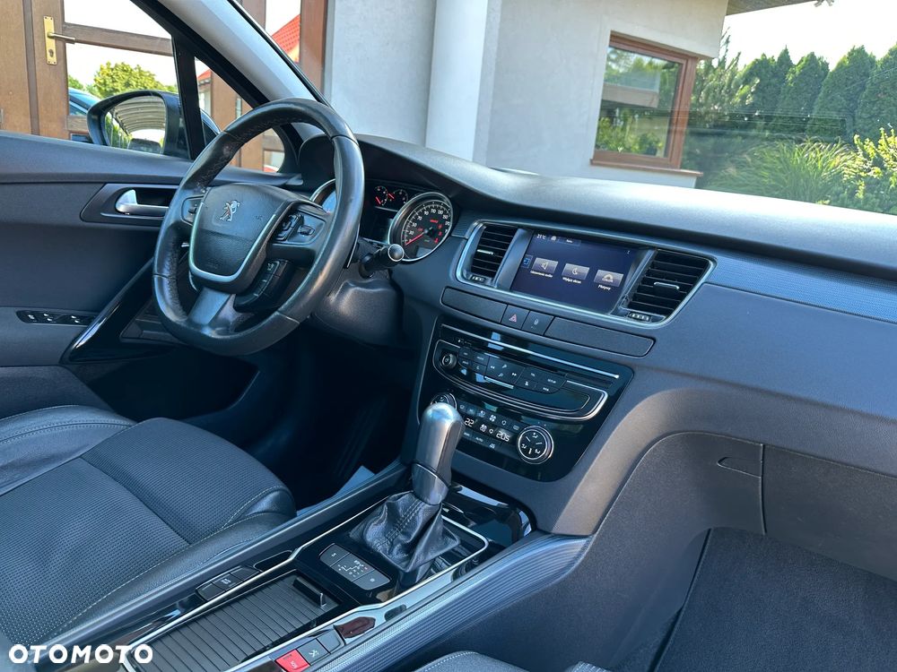 Peugeot 508 SW BlueHDi 180 EAT6 Stop&Start Allure - 25