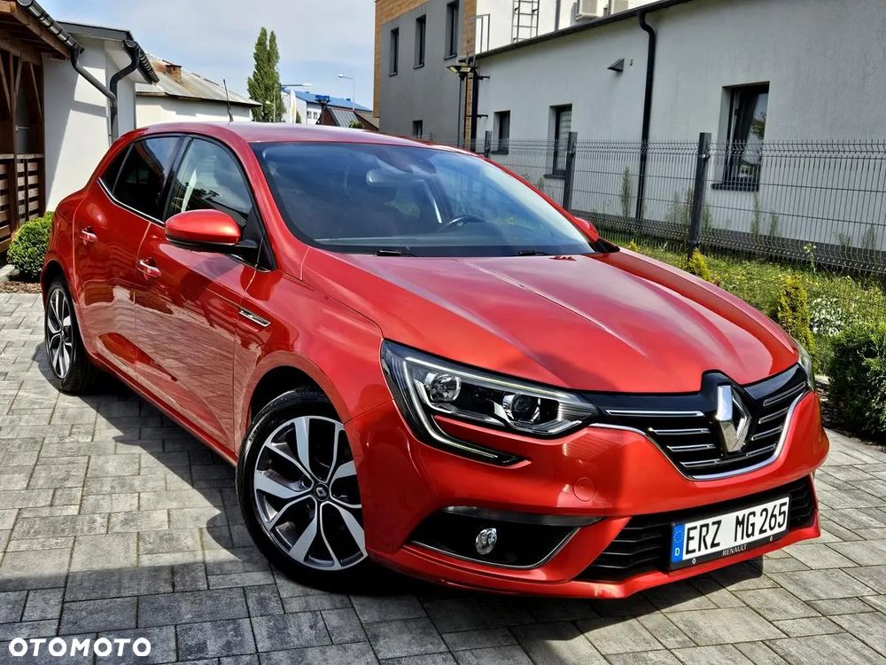 Renault Megane ENERGY TCe 130 Start & Stop Bose Edition - 17