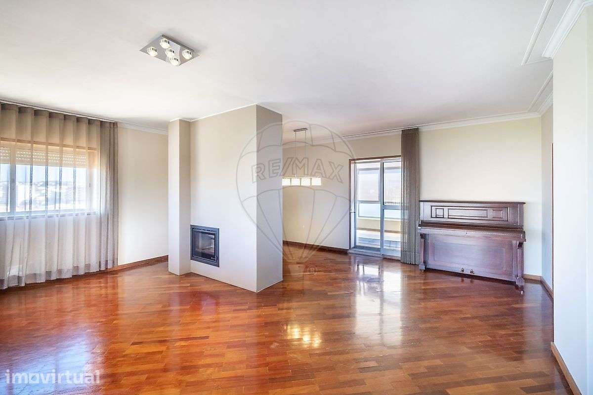 Duplex T4 para venda