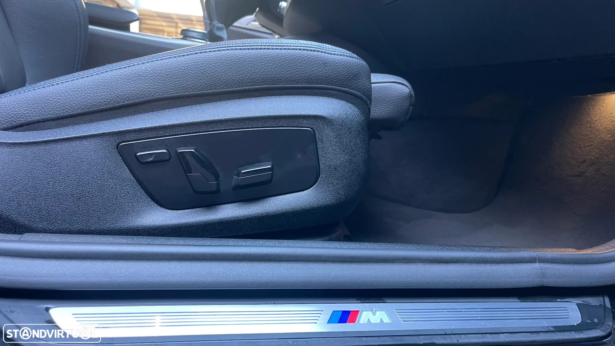 BMW 520 d Pack M - 32