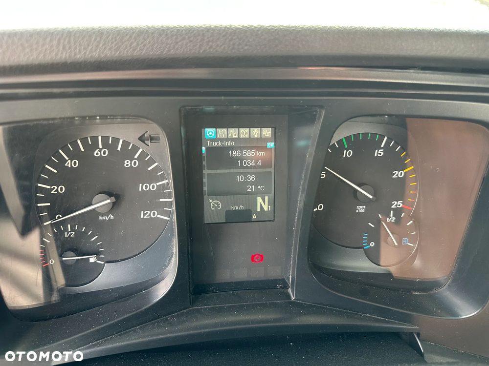 Mercedes-Benz AROSC 32.40 - 16