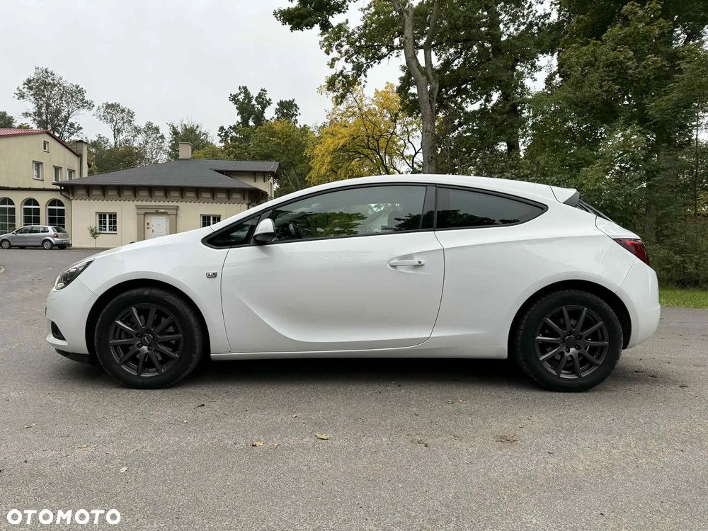 Opel Astra IV GTC 1.4 T Sport - 26