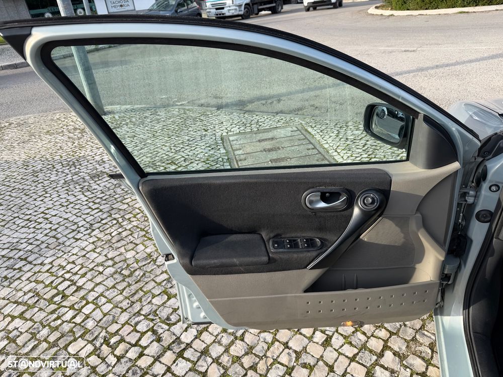 Renault Mégane Break 1.5 dCi Dynamique - 13