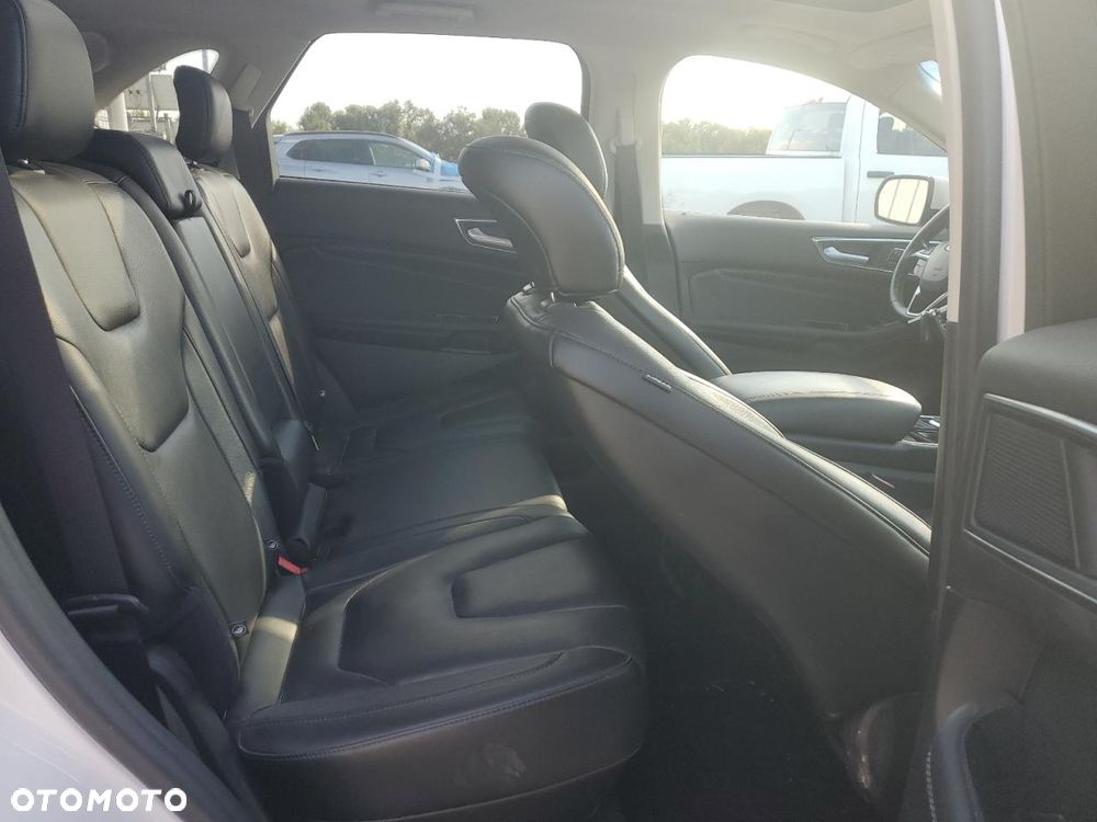 Ford Edge - 9