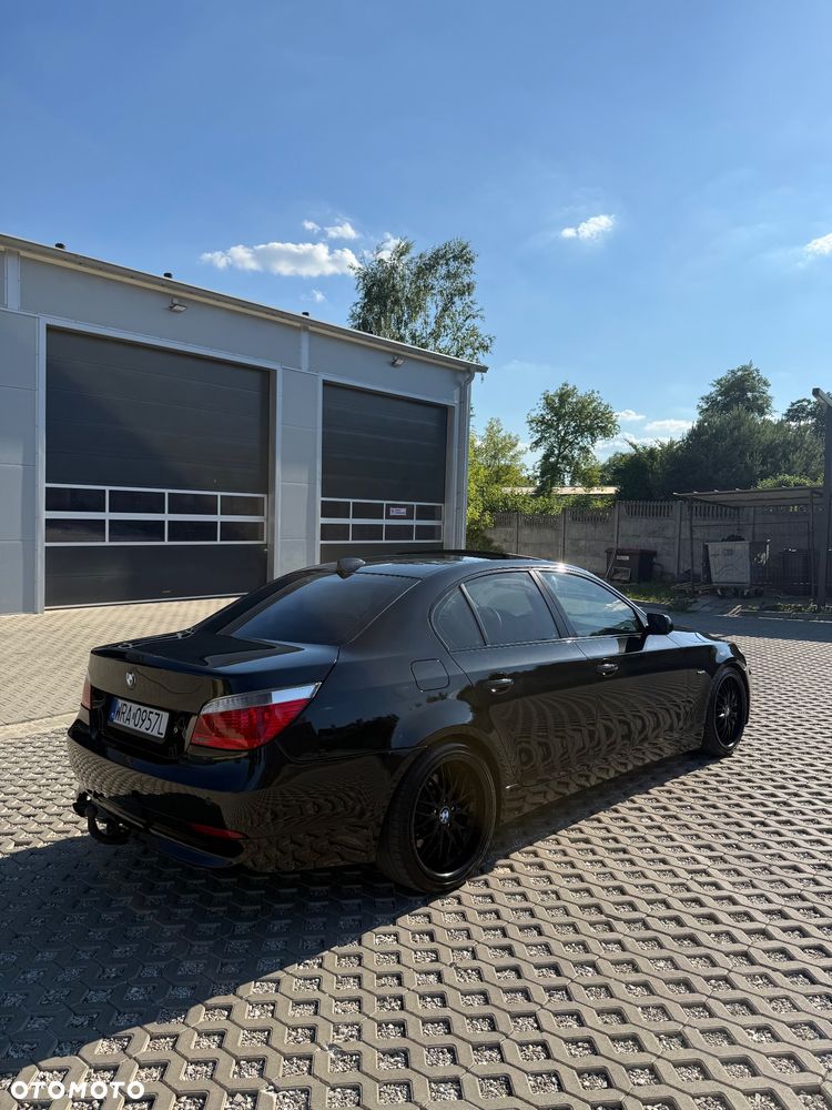 BMW Seria 5 525i - 9