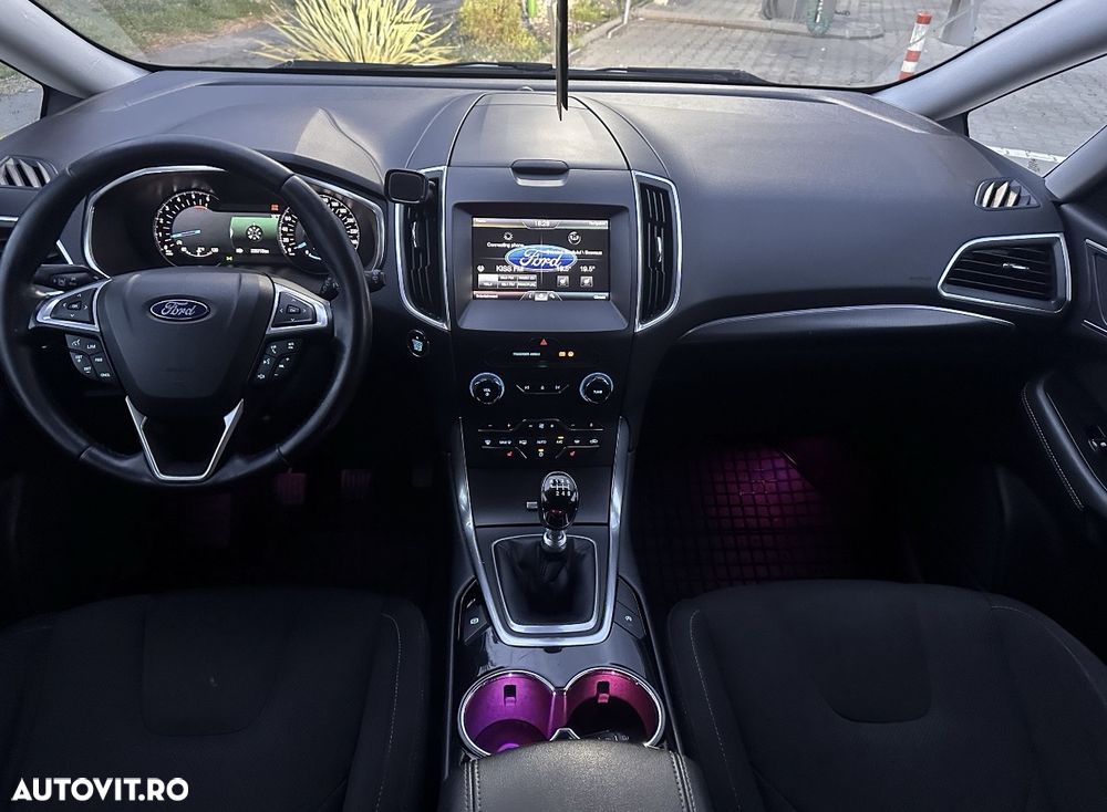 Ford S-Max 2.0 TDCi Titanium - 5