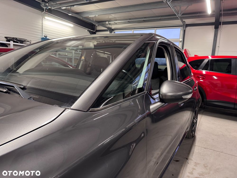 Citroën C4 Picasso PureTech 130 Stop&Start EAT6 SHINE - 4