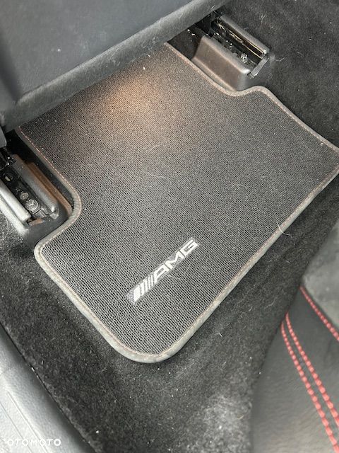 Mercedes-Benz CLA - 12