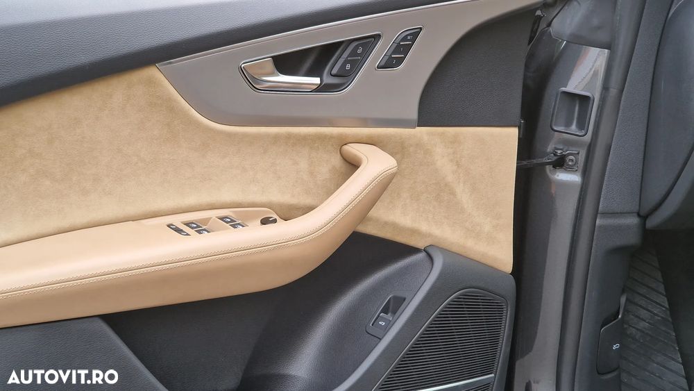 Audi Q8 SUV TFSI quattro 250 kW tiptronic S line business - 38