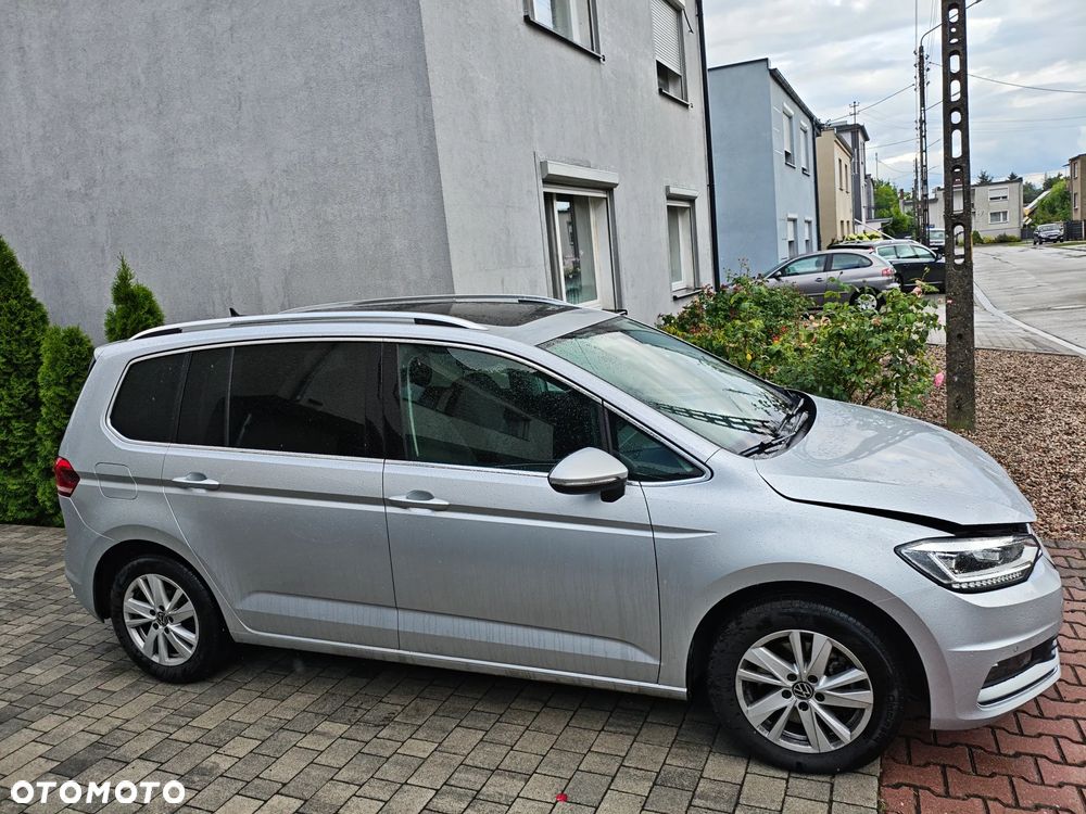 Volkswagen Touran 1.5 TSI ACT OPF Highline - 4