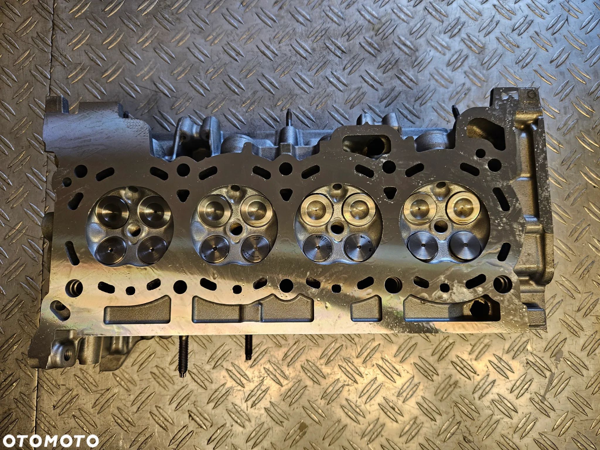 GŁOWICA RENAULT NISSAN 1.2 HRA2 110425271R - 1