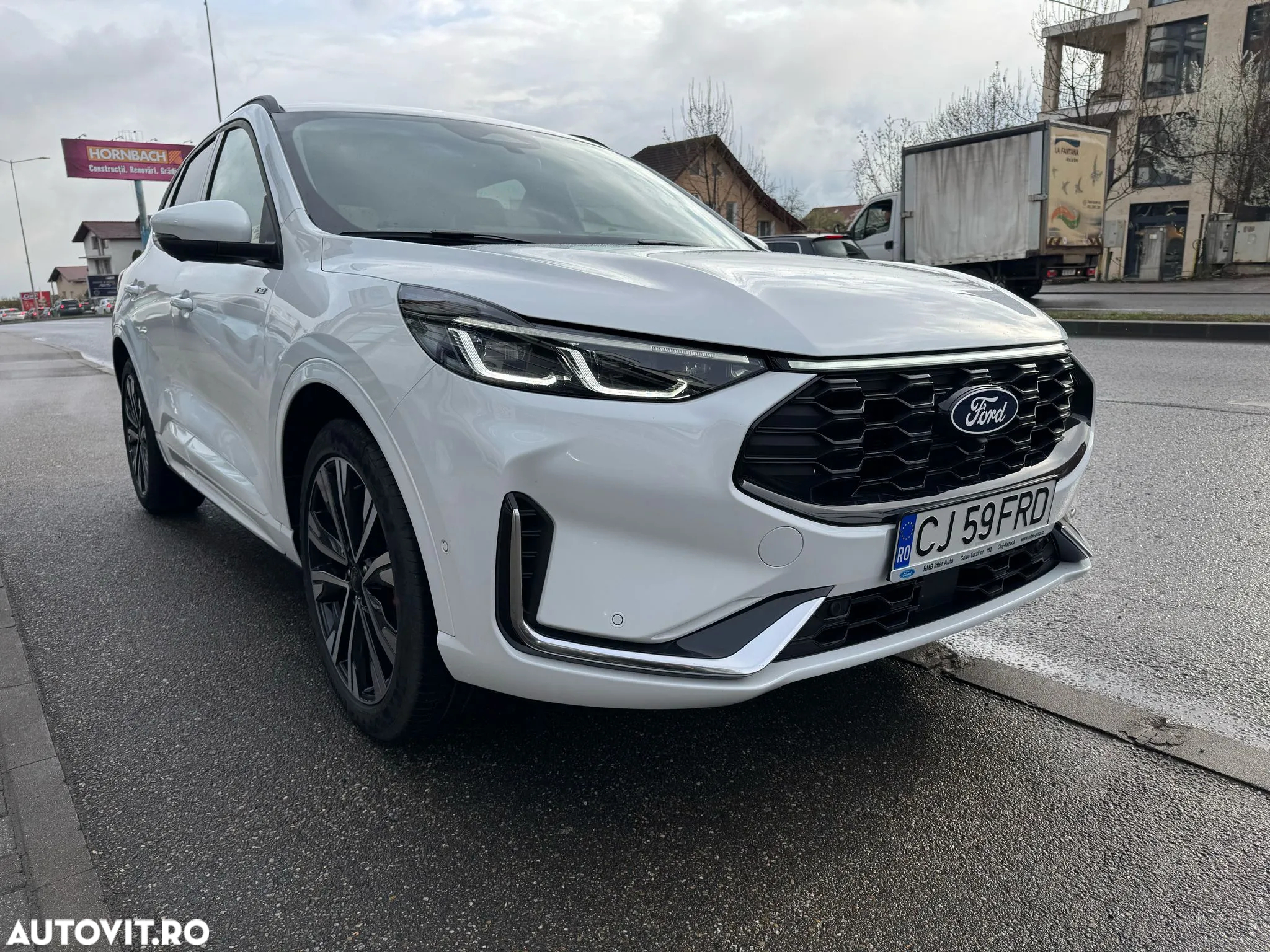Ford Kuga 1.5 EcoBoost A8 FWD ST-Line X - 6