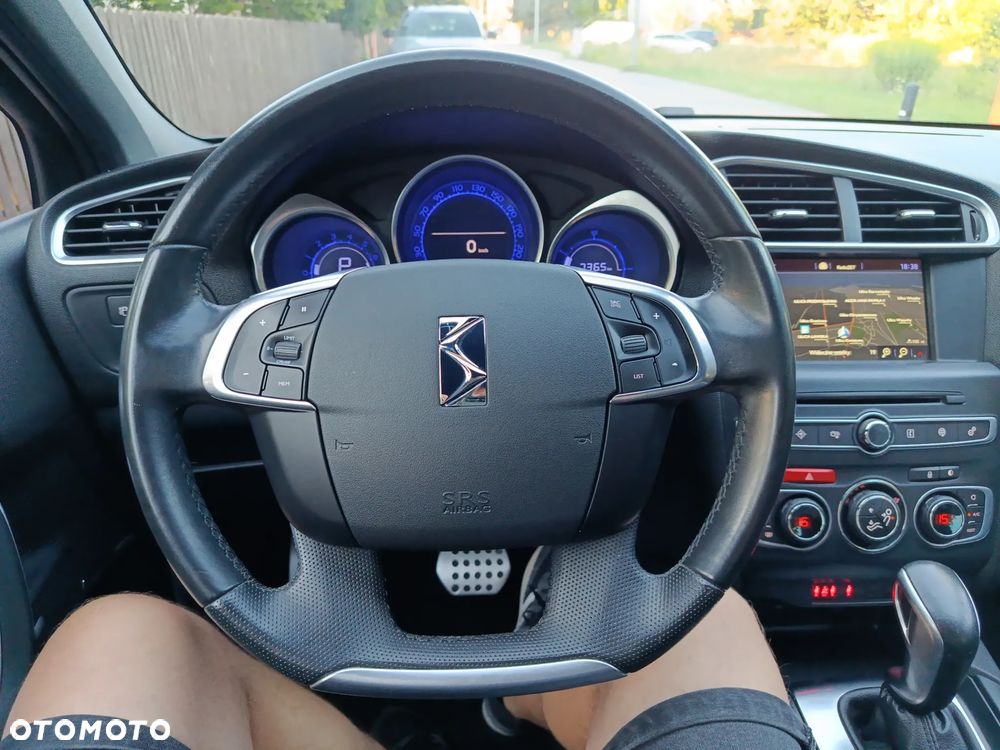 DS Automobiles DS 4 Crossback - 13