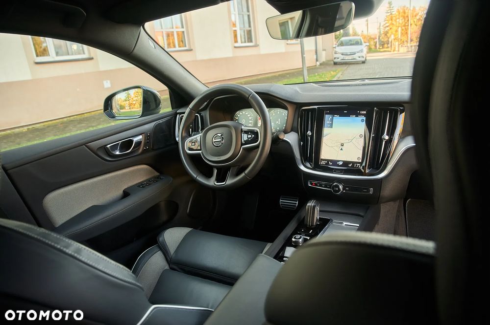 Volvo S60 B4 B R-Design - 33
