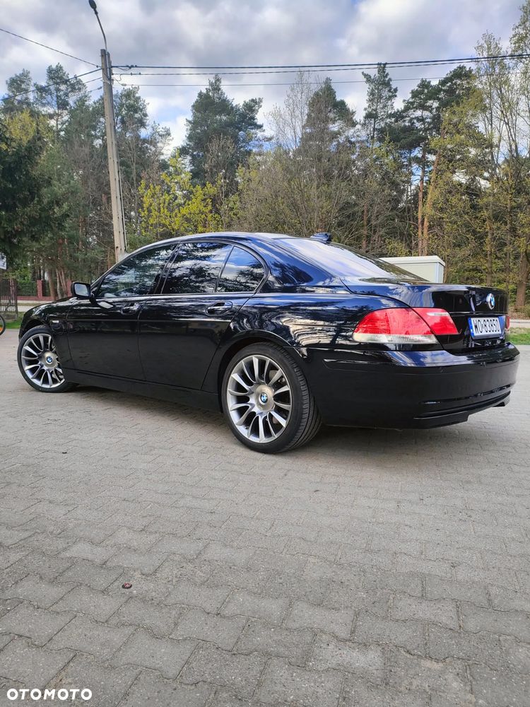 BMW Seria 7 - 33