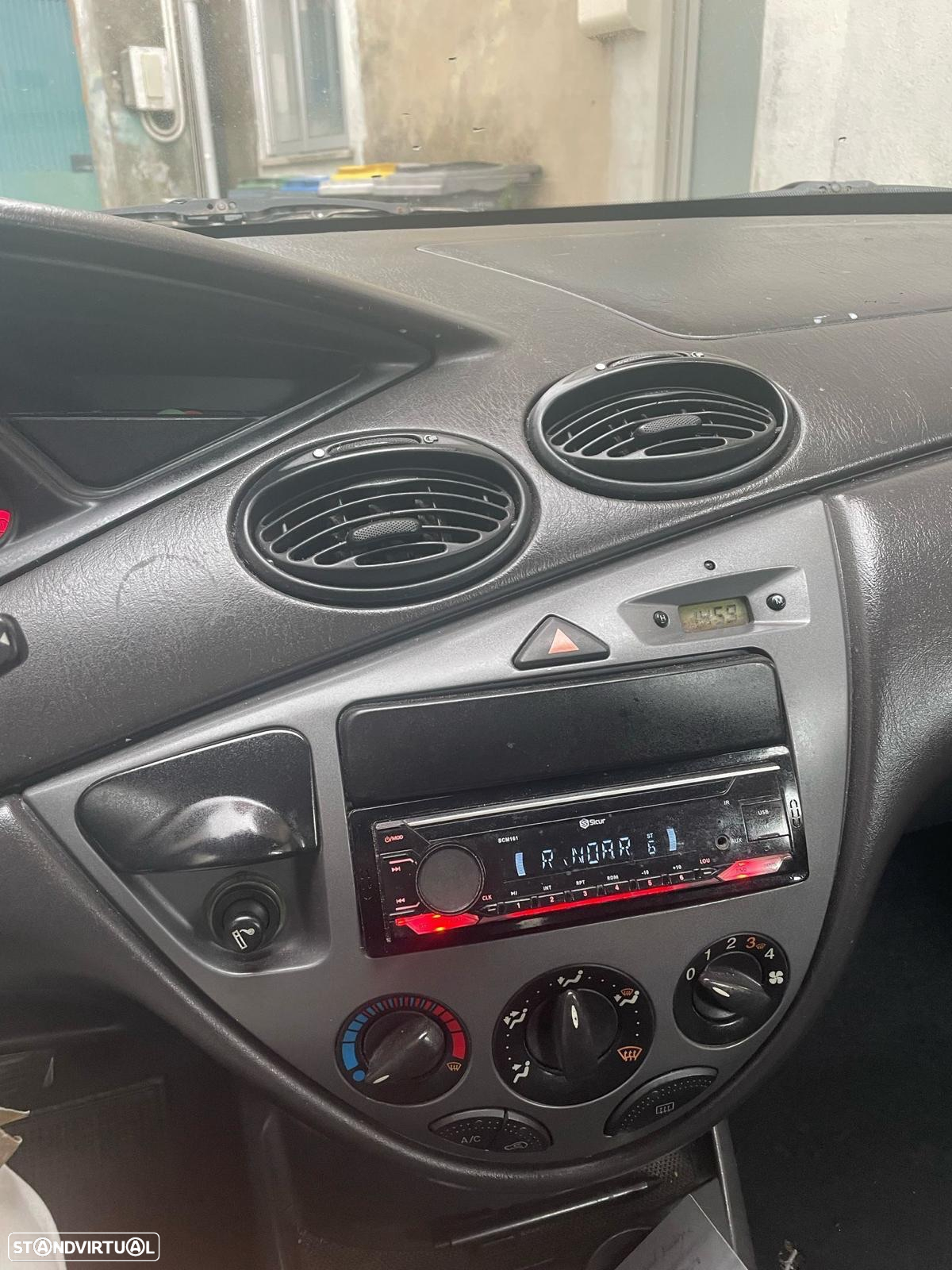 Ford Focus - 3
