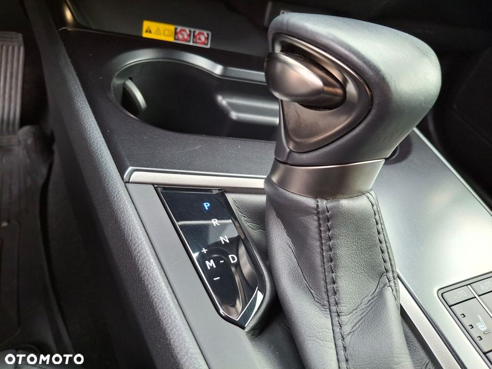 Lexus UX 200 GPF F Sport Design 2WD - 23