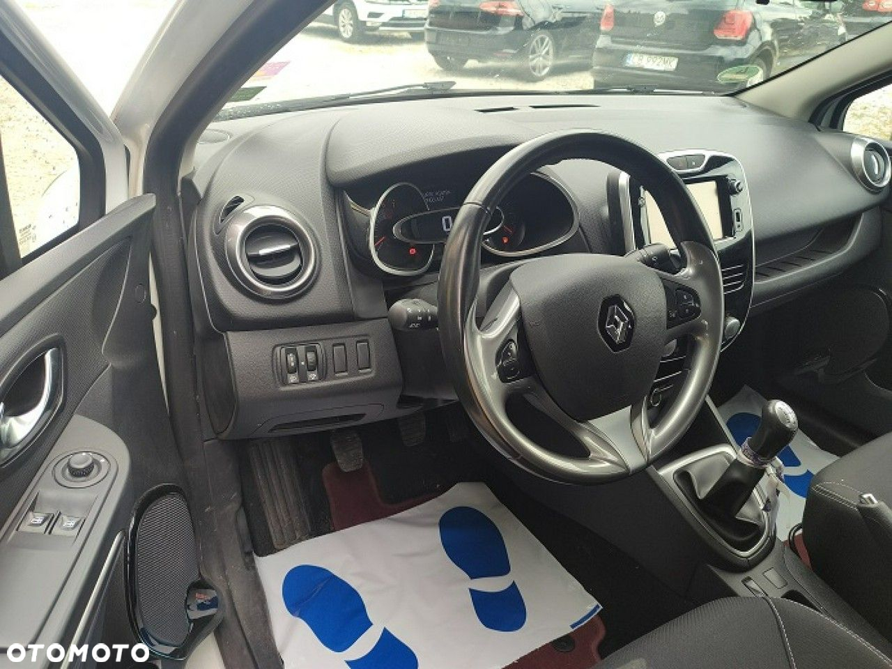 Renault Clio - 13