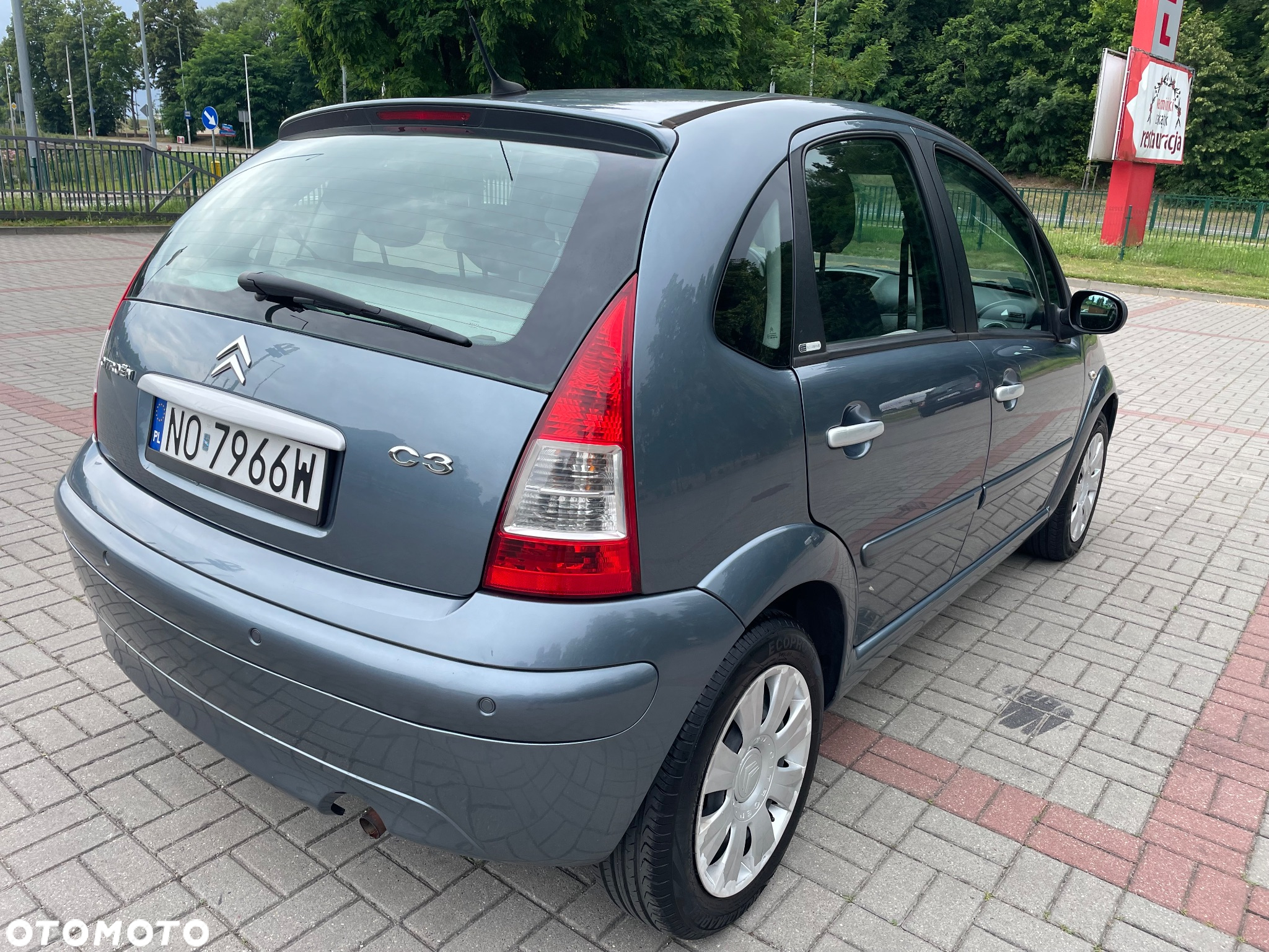 Citroën C3 1.4 Exclusive - 3