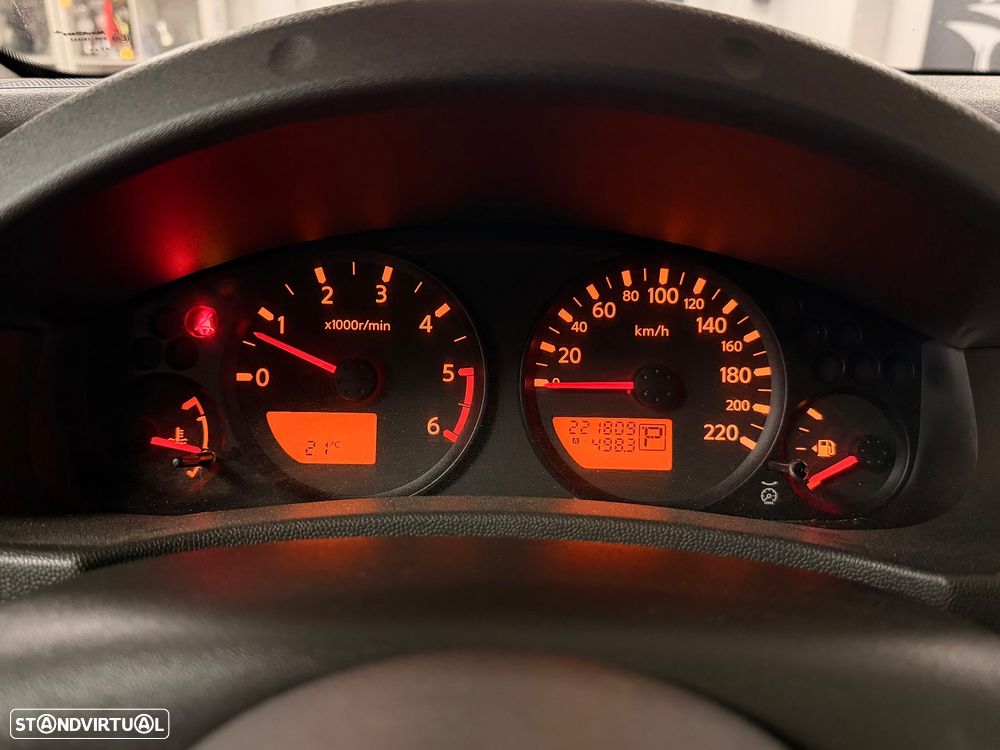 Nissan Navara 2.5 dCi CD LE Premium AT - 29