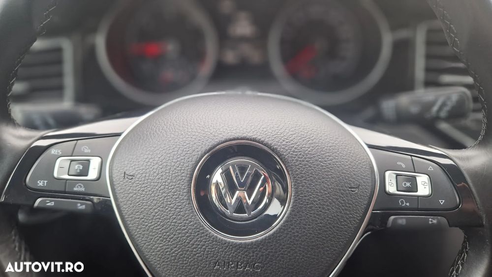 Volkswagen Golf 1.6 TDI BMT Highline - 14