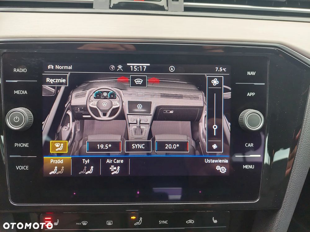 Volkswagen Passat - 20