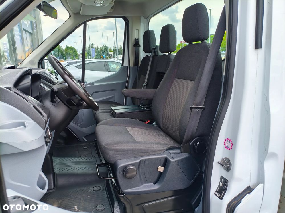 Ford Transit 350 - 7