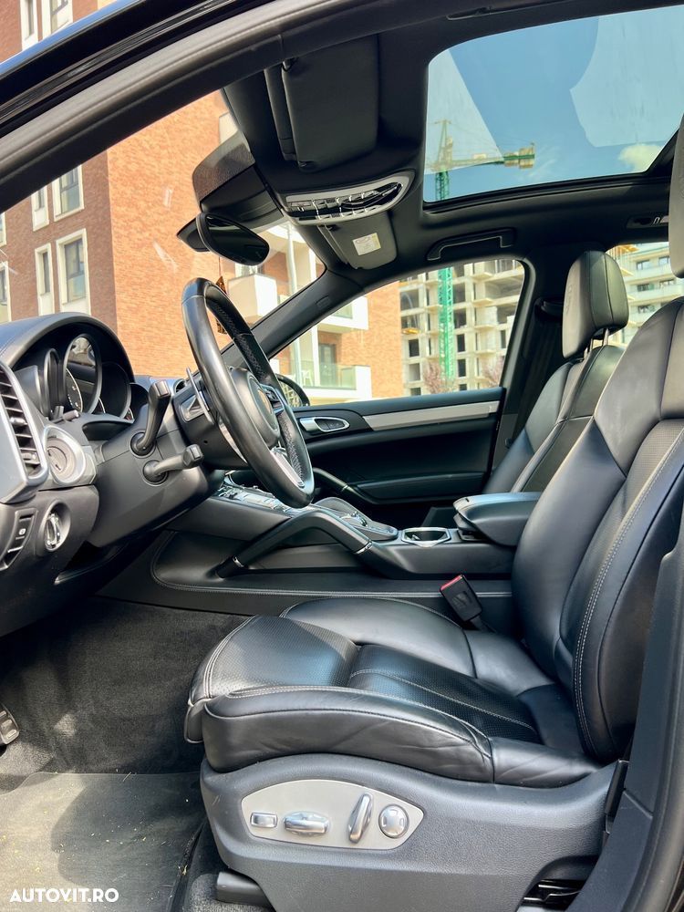 Porsche Cayenne Diesel Platinum Edition - 12
