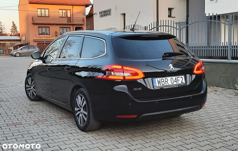 Peugeot 308 1.5 BlueHDi Allure S&S - 6