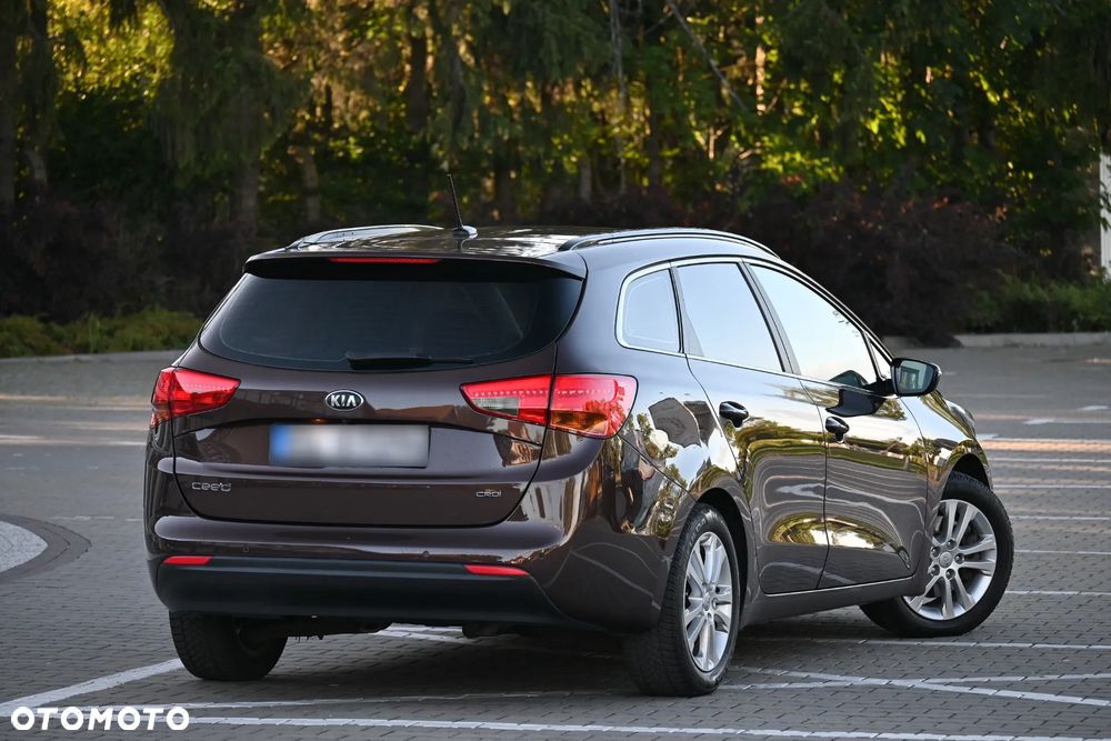 Kia Ceed 1.6 CRDi 128 Platinum Edition - 12
