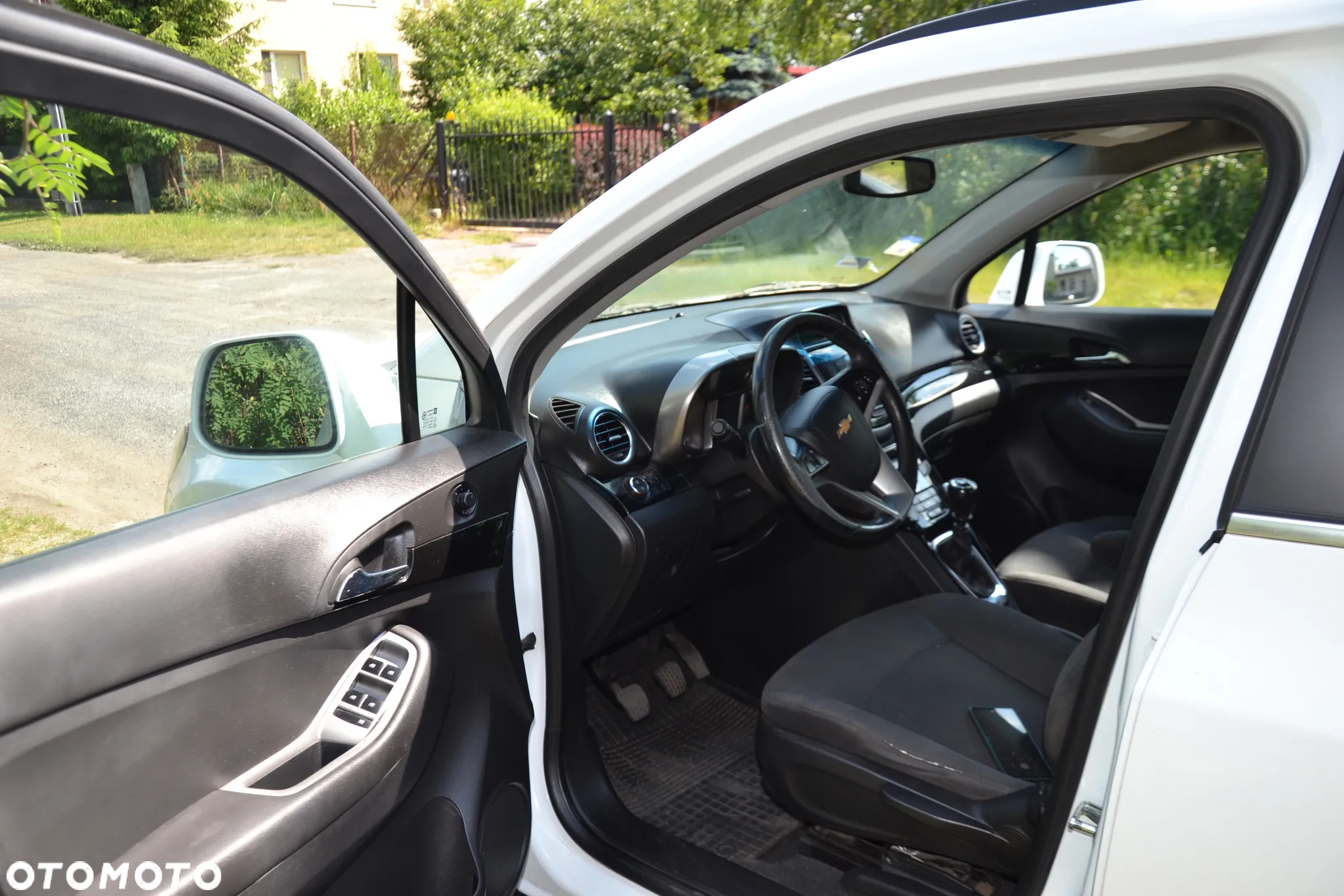 Chevrolet Orlando - 28