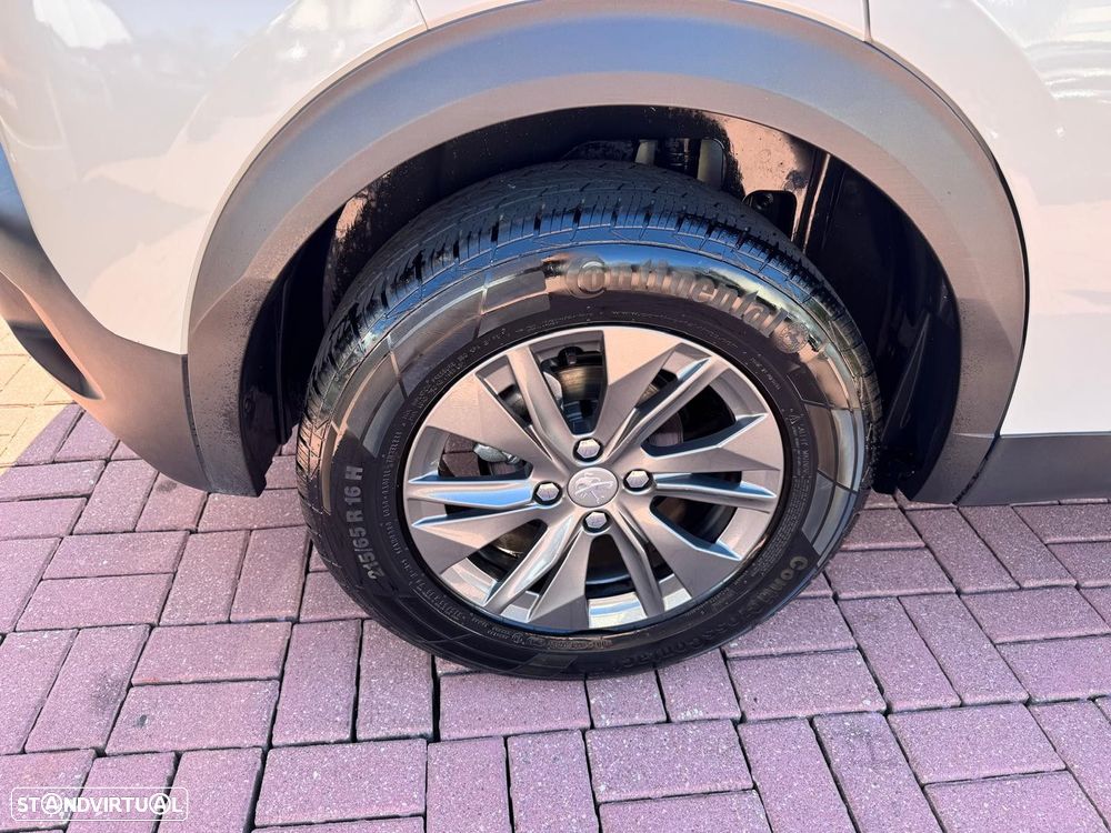 Peugeot 2008 1.2 PureTech Active Pack EAT8 - 11