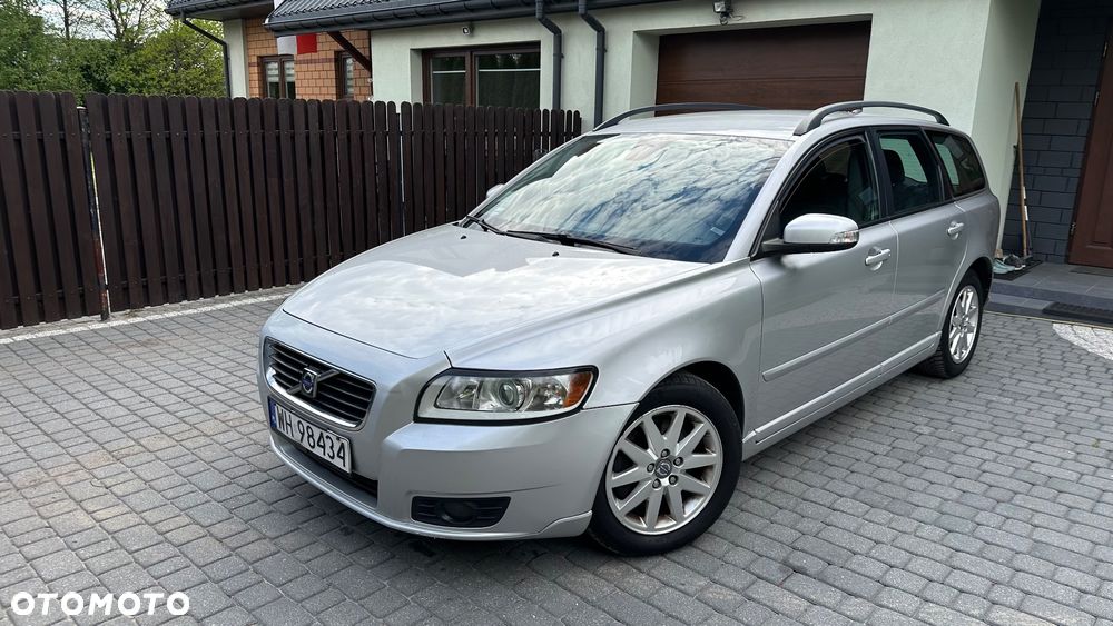 Volvo V50 - 1