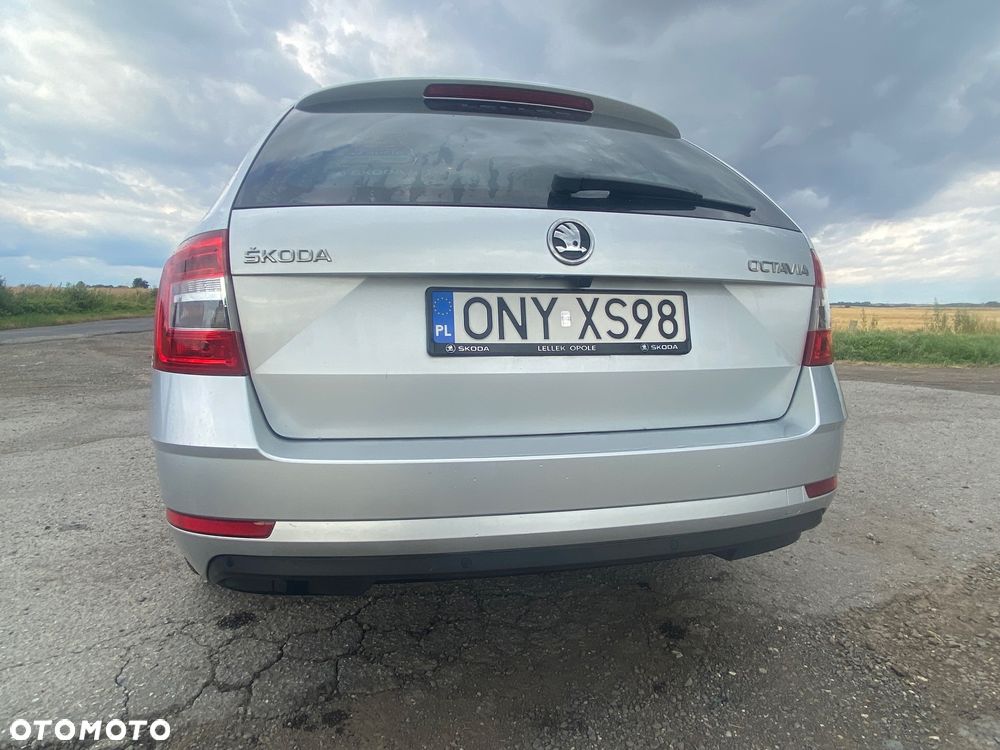Skoda Octavia ver-2-0-tdi-drive - 10
