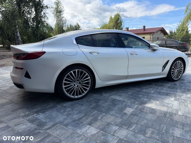 BMW Seria 8 - 10