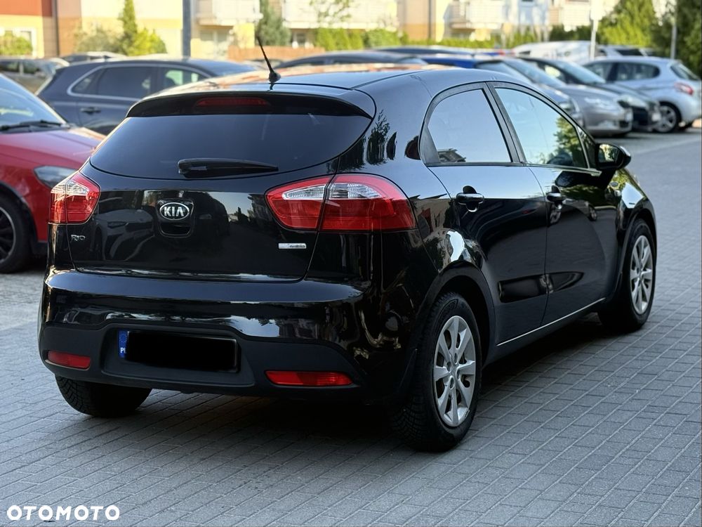 Kia Rio - 3