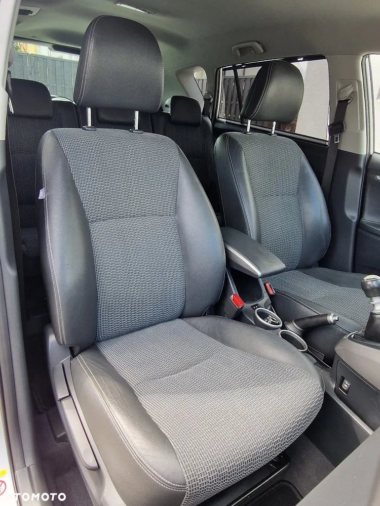 Toyota Verso 1.8 7-Sitzer Executive - 24