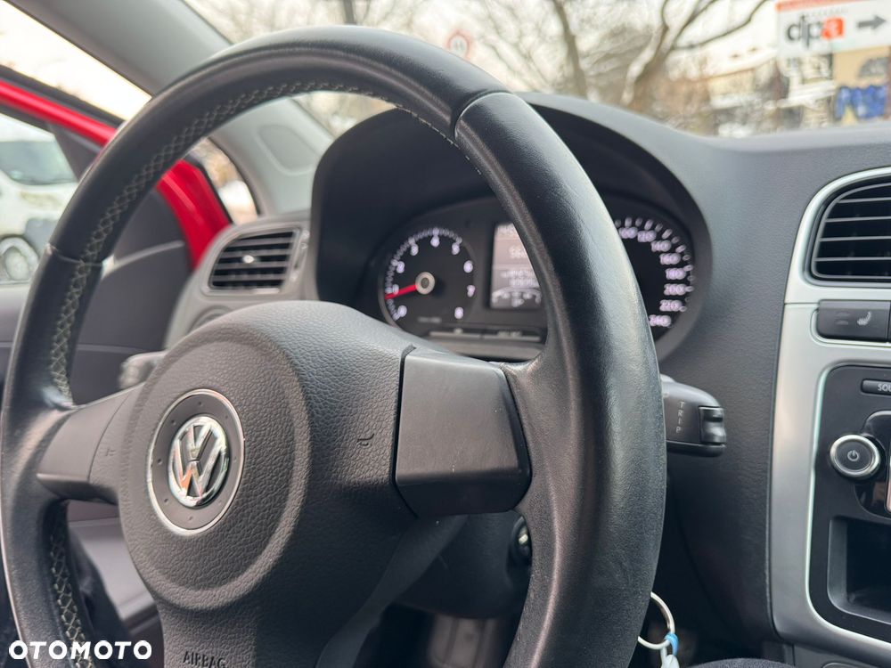 Volkswagen Polo 1.2 TSI Blue Motion Technology MATCH - 23