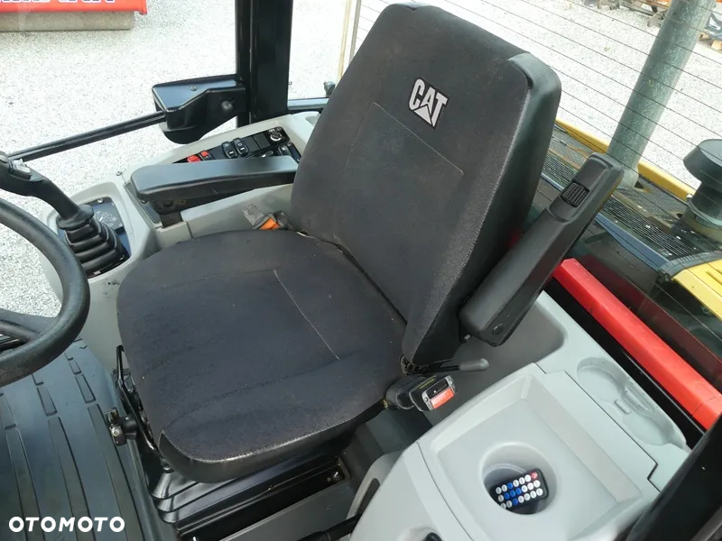 Caterpillar CAT 906M Z Niemiec / 2019r / 2668mtg / Serwisowany / - 11