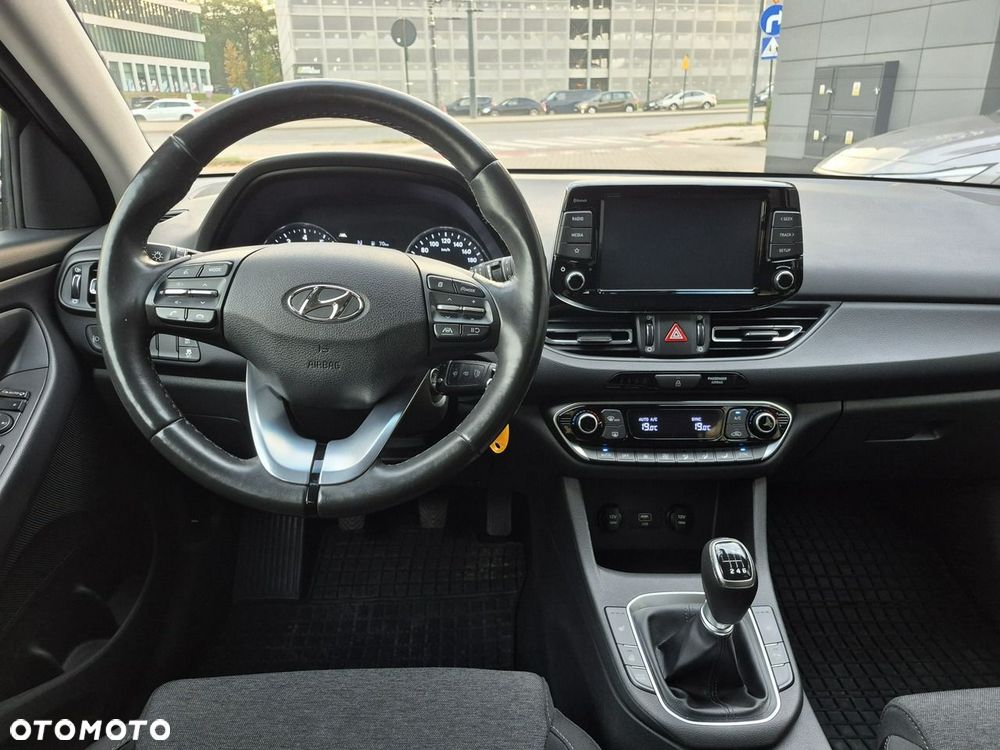 Hyundai i30 1.5 T-GDI 48V Smart - 19